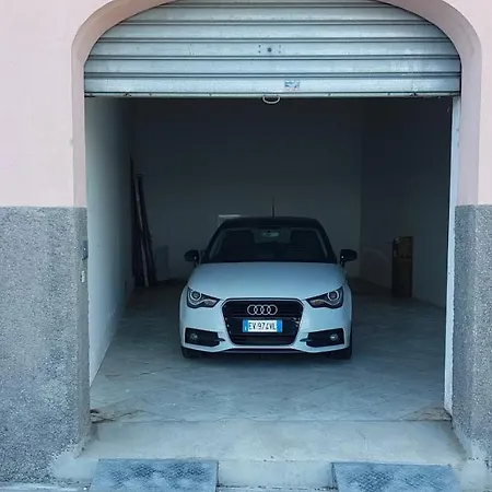 Albero Maestro On Bussana Seaside * Sanremo